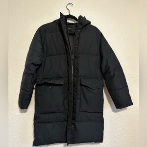 Everlane reNew long puffer. black. Fits oversized IMO. Closer to a xs/s